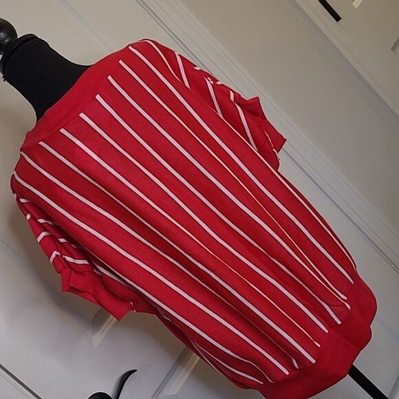 That's Right California sz 40 red with white stripes V neck top - Picture 4 of 11